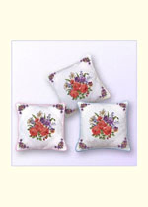 Набор для вышивания (подушка) 90568 - Полевые цветы 1